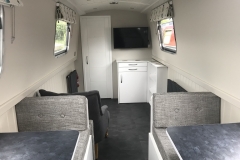 Bartimaeus - saloon
