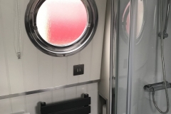 Bartimaeus - bathroom