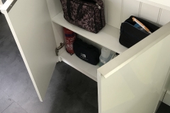 Side cabinet
