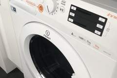 Indesit washer/dryer