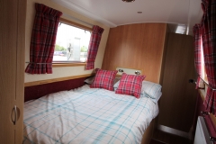 lo 4 bedroom 1