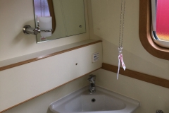 mai 5 bathroom 1