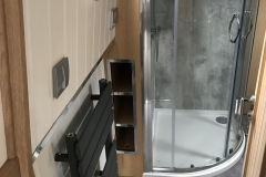 mr - bathroom 3